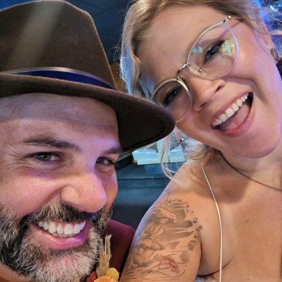 Meet your Posher, Krystal - Picture 1 of 1